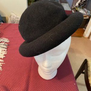 BETMAR 100% WOOL HAT VINTAGE. Ready for winter very good condition